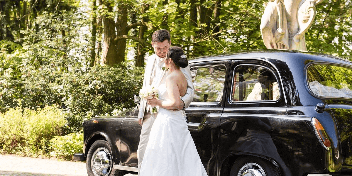 Seamless Travel with Brum Taxis: Booking Your Wedding Taxi or Car from Birmingham to London